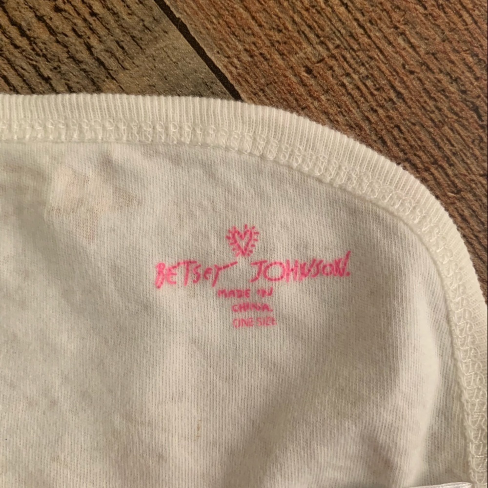 Betsey Johnson baby girls white and gold lightweight blanket with bow - Picture 7 of 11